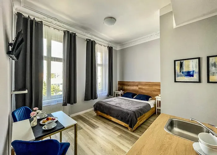 Glam House Apartments